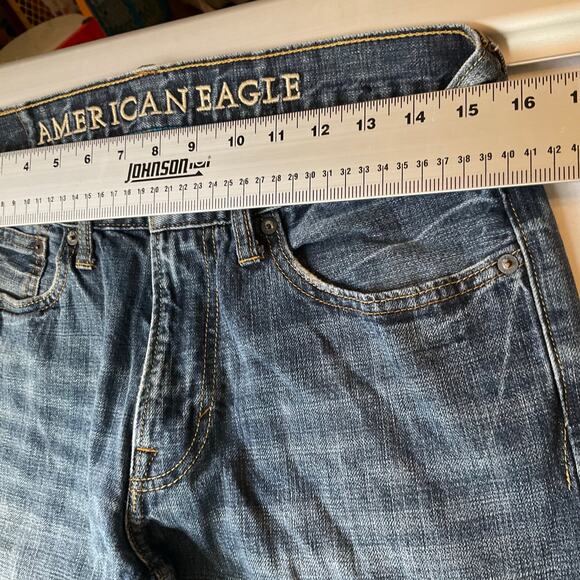 American Eagle Women Jeans size 30 / 34 Blue Straight Leg Mid Rise - Picture 2 of 11